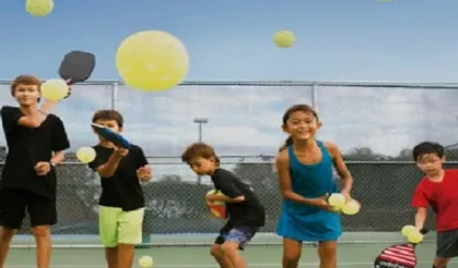 İzmir Bostanlıspor’da Pickleball heyecanı