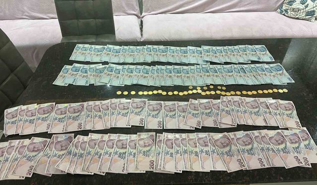 İzmir Merkezli FETÖ Operasyonu: 33 Gözaltı