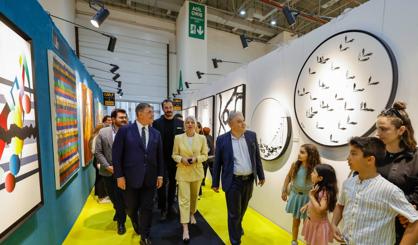 Sanat ve Antika İzmir'de Buluştu